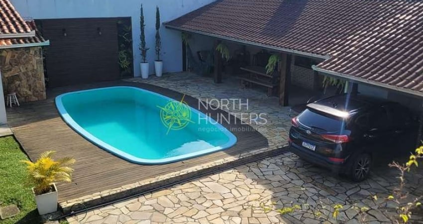 Casa à venda no Nova Brasília semi mobiliada com 240m² de área construida, estuda troca por imóveis