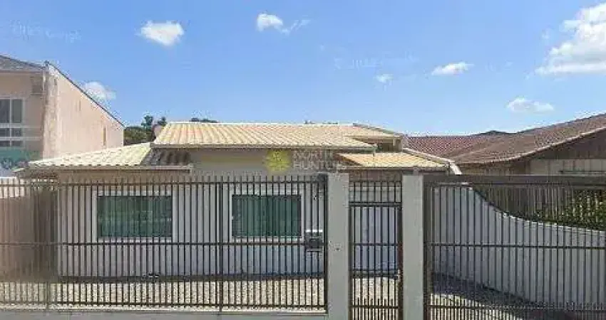 Casa à venda semi mobiliada no bairro  Iririú, Estuda permuta por imóvel de menor valor.  Joinville