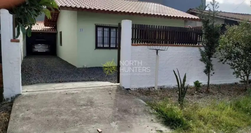 Casa comercial com 1 sala à venda na Rua Alfonso Birckholz, Jardim Iririú, Joinville