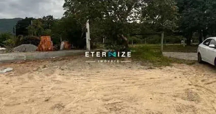 Terreno em condomínio fechado à venda na Praia de Palmas, Governador Celso Ramos 