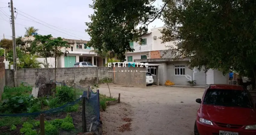 Duas Casas a venda na Praia de Palmas em Governador Celso Ramos-SC