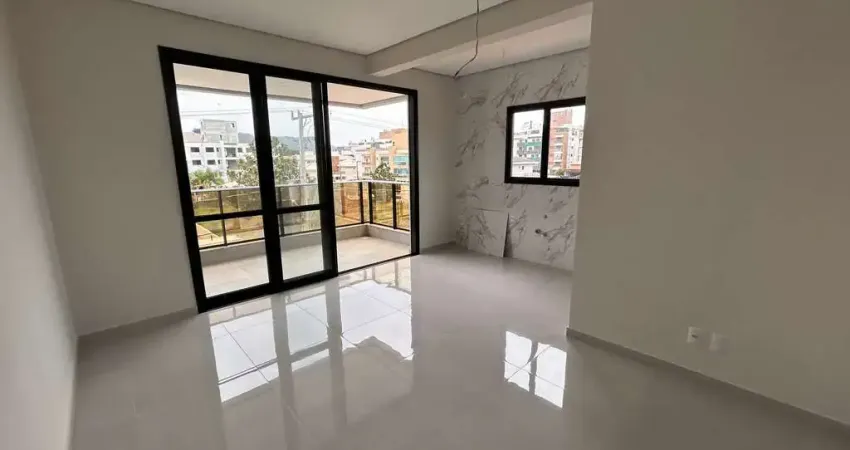 Apartamento frente rua 02 suítes próximo ao mar no La Linda Residence na Praia de Palmas em Governador Celso Ramos - Santa Catarina.