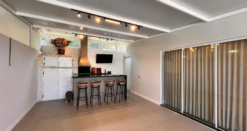 Casa em condomínio fechado com 3 quartos à venda na Rua Simão Brante, 543, Uberaba, Curitiba