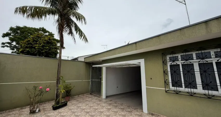 Casa com 3 quartos à venda na Rua Franz Kroeker, 3437, Xaxim, Curitiba