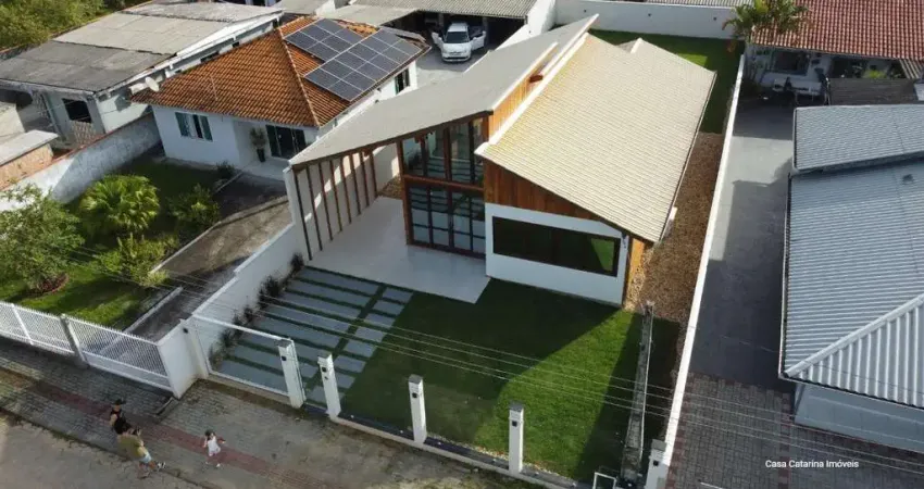 Casa com 3 quartos à venda no Centro, Ilhota