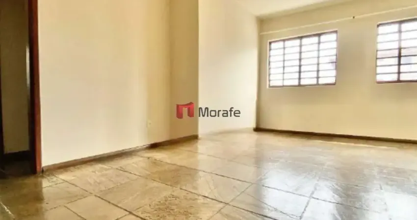 Casa com 2 quartos para alugar no Jardim Leblon, Belo Horizonte 