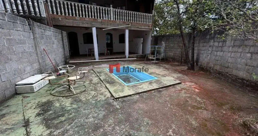 Casa com 3 quartos para alugar em Ouro Preto, Belo Horizonte 