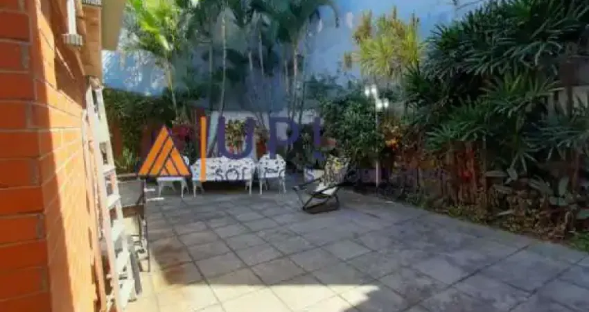 Casa com 4 quartos para alugar no Tremembé, São Paulo 