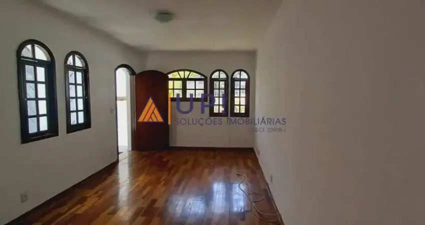 Casa com 3 quartos para alugar na Rua Santo Adalberto, 259, Jardim Franca, São Paulo
