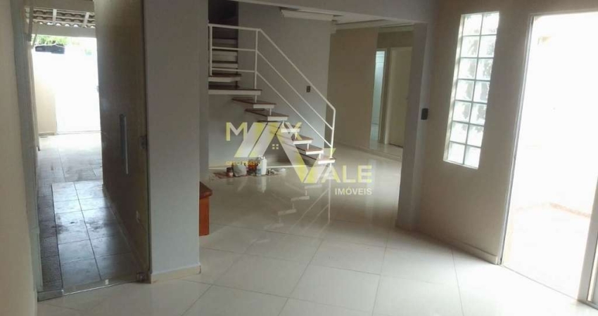Sobrado com 3 dormitórios à venda, 118 m² por R$ 901.000 - Villa Branca - Jacareí/SP