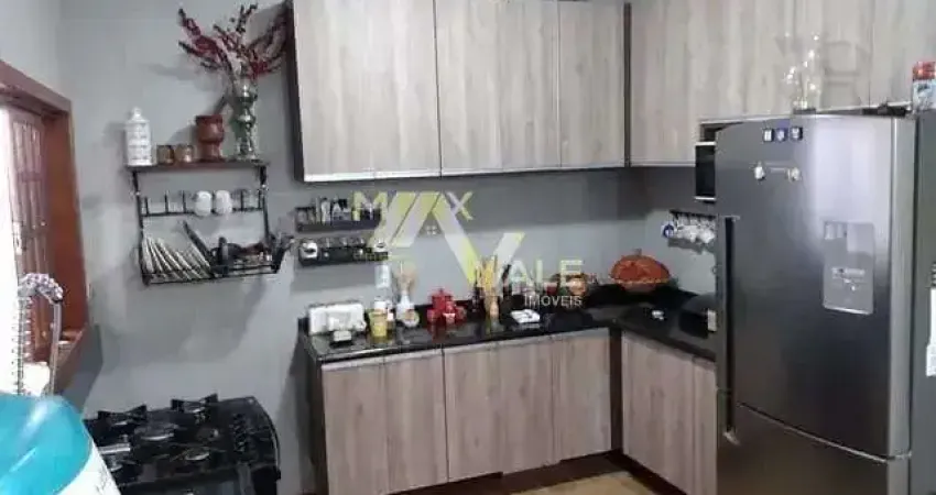 Sobrado com 5 dormitórios à venda, 200 m² por R$ 795.000,00 - Jardim Pararangaba - São José dos Cam