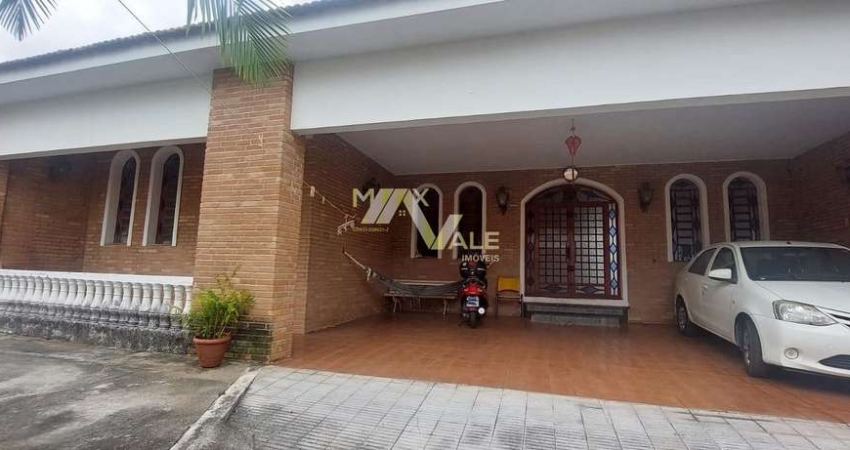 Casa com 4 dormitórios à venda, 350 m² por R$ 690.000 - Jardim Califórnia - Jacareí/SP