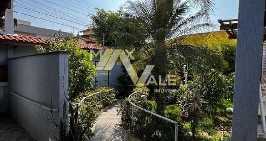 Sobrado com 5 dormitórios à venda, 250 m² por R$ 810.000,00 - Villa Branca - Jacareí/SP