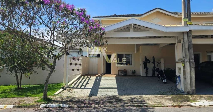 Sobrado com 3 dormitórios à venda, 120 m² por R$ 800.000 - Villa Branca - Jacareí/SP