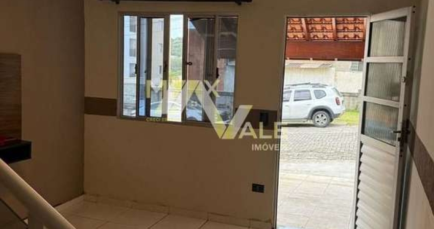 Sobrado com 2 dormitórios à venda, 72 m² por R$ 280.000 - Jardim Maria Amélia - Jacareí/SP