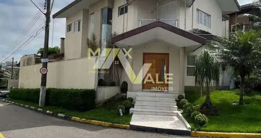 Sobrado com 3 dormitórios à venda, 240 m² por R$ 1.700.000 - Villa Branca - Jacareí/SP