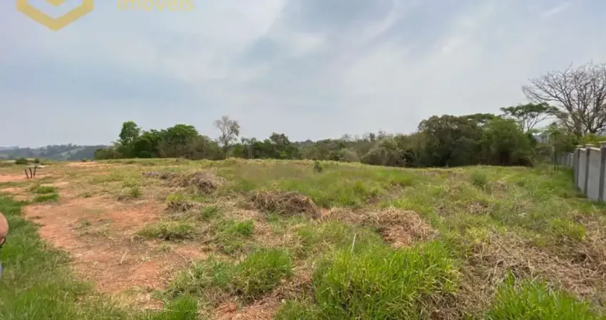 ÓTIMO TERRENO A VENDA EM JUNDIAÍ NO CONDOMÍNIO FECHADO SANTA ESMERALDA NO BAIRRO CAXAMBU.  Próximo de toda infra estrutura do bairro com fácil acesso