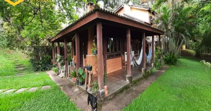 ara a venda, localizada na Estrada Municipal Do Marco Leite, Jundiaí/SP. Chácara cinematográfica, muito linda mesmo