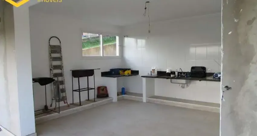 Maravilhosa residência Condomínio Chácaras de Campo Verde, situada na Cidade de Campo Limpo Paulista, fica a 53 Km de São Paulo. Sendo, 4250 m²