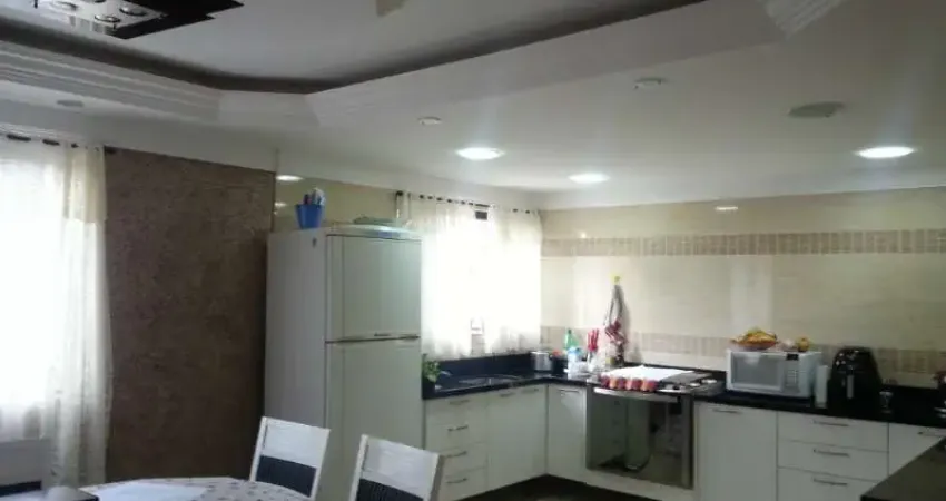 Casa tipo sobrado em Jundiaí, pode ser comercial ou residencial, 600 m² terreno,
