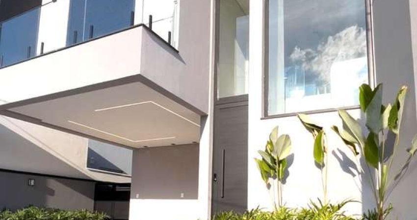 CASA NOVA A VENDA COM 4 DORMITÓRIOS, SENDO 3 SUÍTES INDEPENDENTES COM 222m2 DE ÁREA UTIL,  - LOCALIZADA NO CONDOMÍNIO RESERVA ERMIDA EM JUNDIAÍ - SP