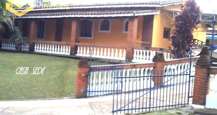 Chácara a venda localizada no bairro do Caxambu em Jundiaí, SP. sendo 5280 m² de terreno e 300 m²de area construida.