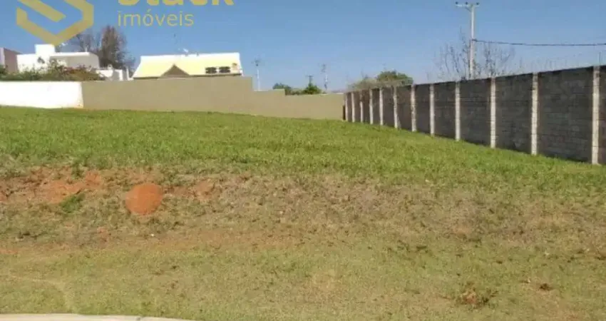 Terreno totalmente plano com 1011 m² com projeto aprovado na prefeitura no condomínio terras do caxambu!