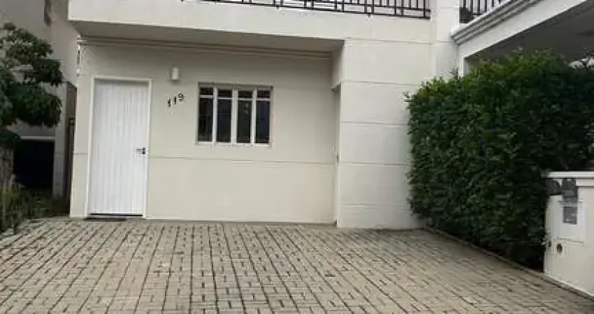 Casa à venda com 3 Quartos, 1 Suite e 2 Garagens- Residencial Thina- Medeiros - Jundiaí-SP