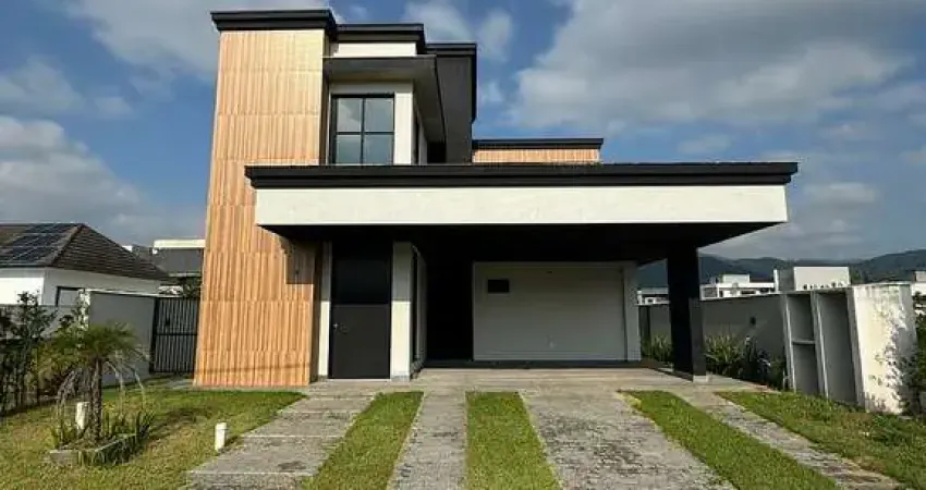 Casa em condomínio fechado com 4 quartos à venda na Rua Ivo José Rebello, Areias, Camboriú