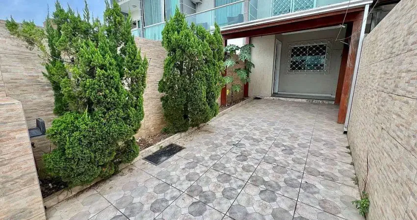 Casa com 2 quartos à venda na Rua Damasco, Santa Regina, Camboriú