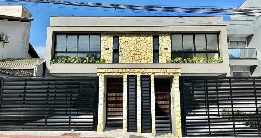 Casa com 3 quartos à venda na Rua Santa Clara, São Francisco de Assis, Camboriú