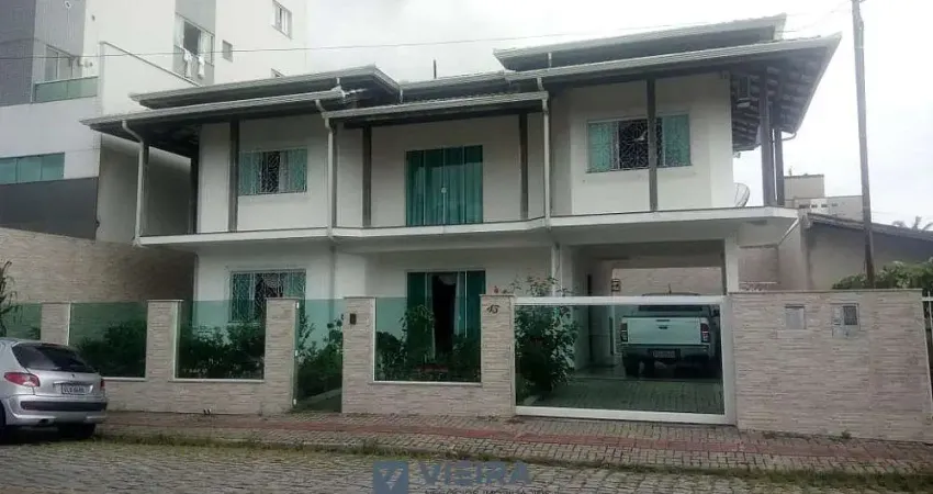 Casa com 5 quartos à venda na Rua João Gomes, Centro, Camboriú