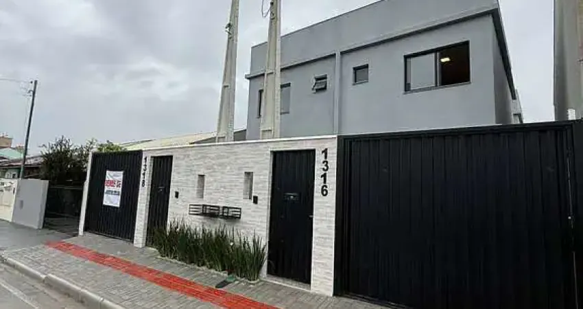 Casa com 2 quartos à venda na Rua Moscou, Santa Regina, Camboriú