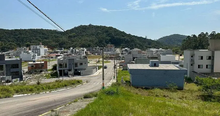 Terreno à venda na Rua São Ricardo, São Francisco de Assis, Camboriú