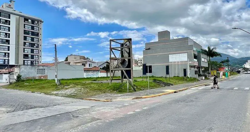 Terreno comercial para alugar na Avenida Minas Gerais, Centro, Camboriú