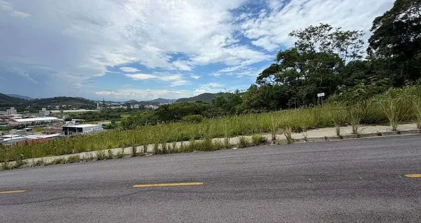 Terreno à venda na Rua Rio Amazonas, Rio Pequeno, Camboriú