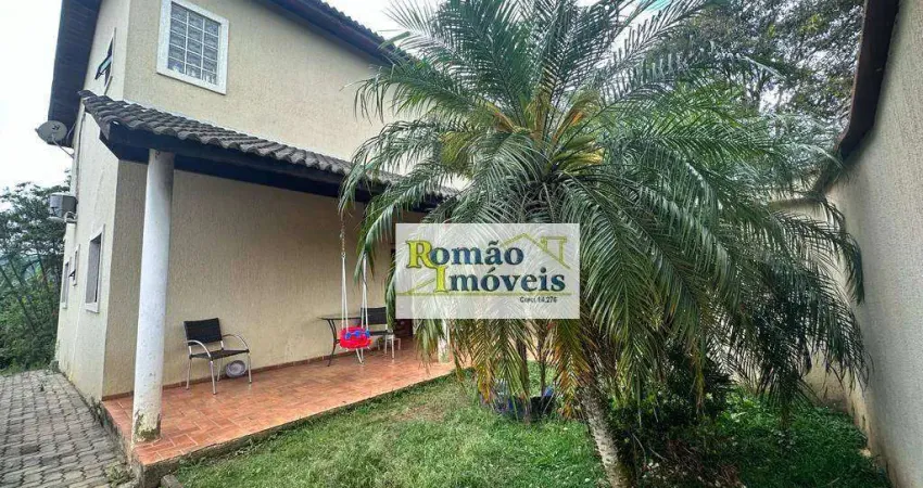 **Espaçosa Casa com 4 Quartos, 2 Suítes e 8 Vagas em Mairiporã!**