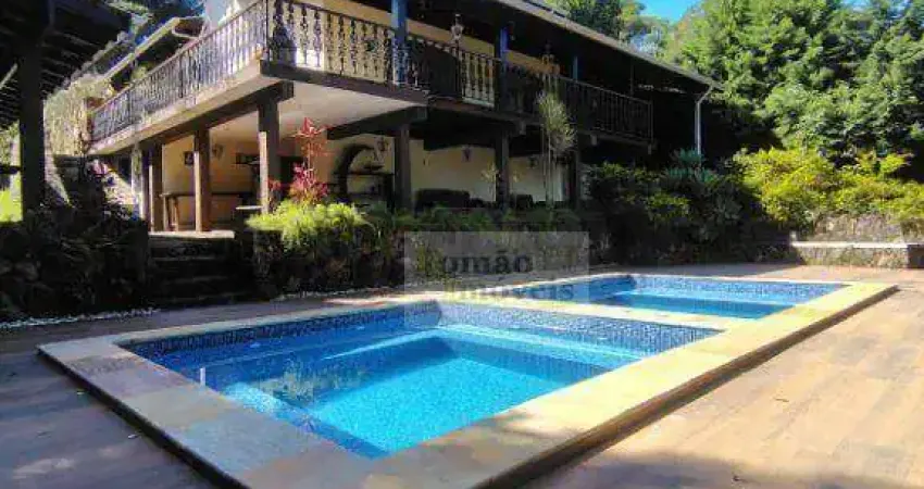 **Linda Casa Mobiliada no Clube da Montanha em Atibaia** Condomínio Fechado de Alto Padrão!!**