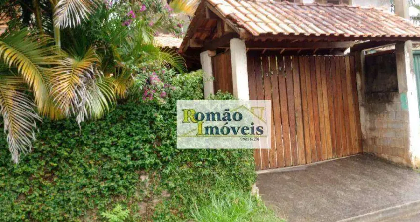 Casa estilo sobrado com 3 suítes à venda, 300 m² por R$ 790.000 - Vila Arnoni - Mairiporã/SP