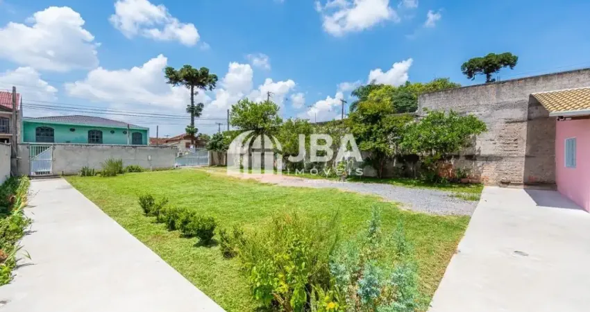 Casa com 4 quartos, amplo Quintal e piscina aquecida