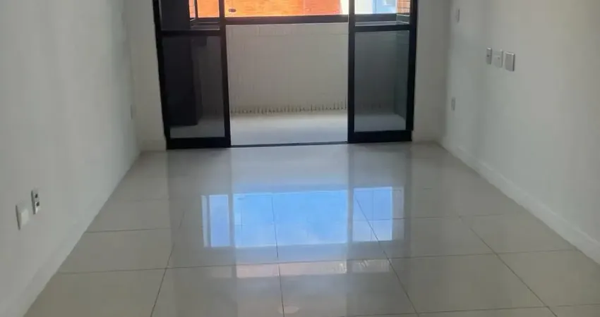 Lindo Apartamento de 03 quartos, sendo 02 suítes, 02 vagas de garagem