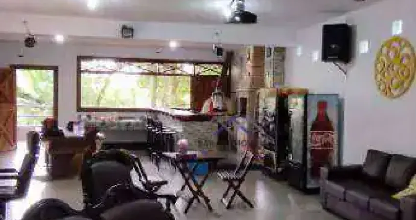 EXCELENTE CHÁCARA EM PIRACAIA/SP  - CONDOMÍNIO FECHADO PÉ NA ÁGUA/REPRESA 2750 M²  TERRENO E 790 M² ÁREA CONSTRUÍDA P/ VENDA - PREÇO DE OPORTUNIDADE!