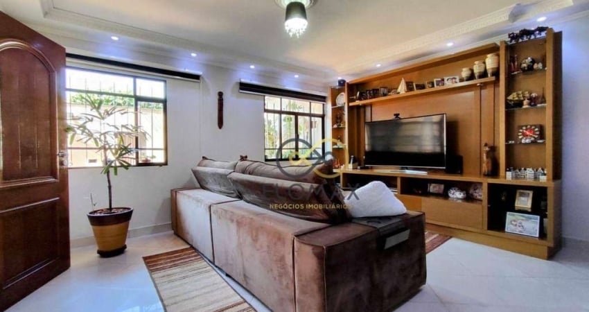 Casa na Vila Augusta com 3 quartos e 4 vagas de garagem