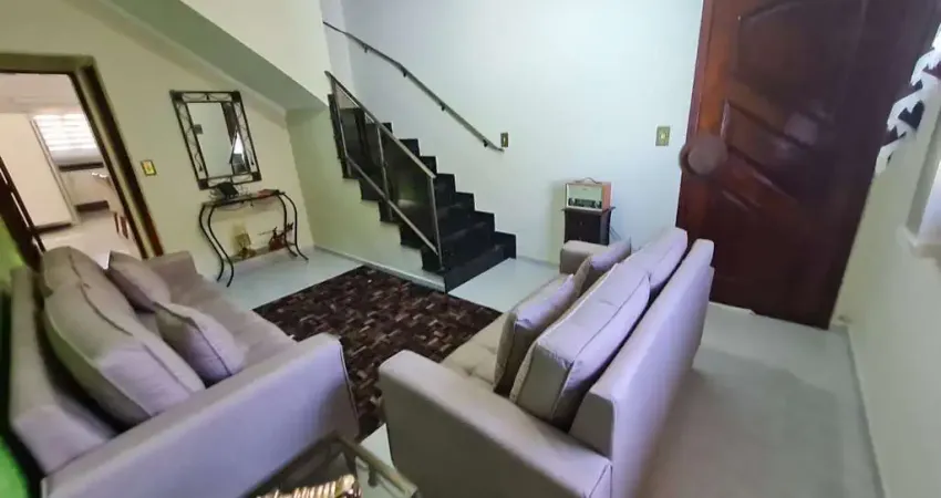 Casa com 3 dormitórios à venda, 121 m² por R$ 740.000,00 - Parque Continental II - Guarulhos/SP
