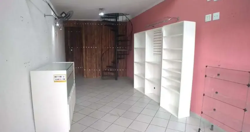 Ponto Comercial próximo ao Centro para Locação. Possui Mezanino.