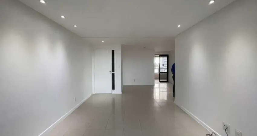 Apartamento com 4 quartos à venda na Cidade Jardim, Salvador 