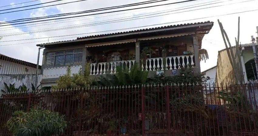 Casa com 5 quartos à venda na Santa Amélia, Belo Horizonte 