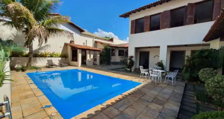Casa com 5 quartos à venda na Santa Amélia, Belo Horizonte 