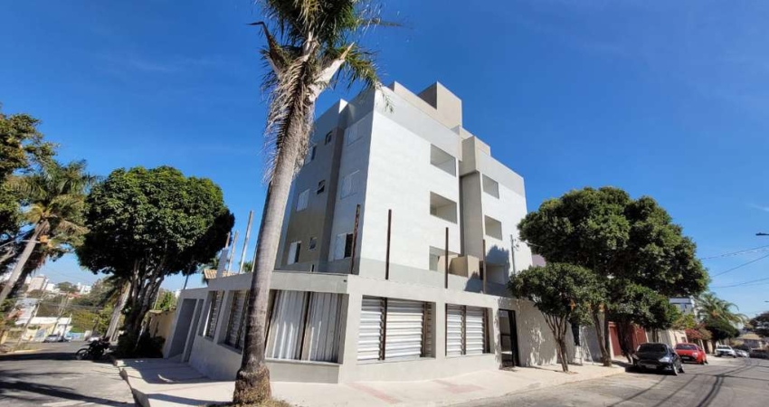 APARTAMENTO COM ÁREA PRIVATICVA, ALTO PADRÃO NO ITAPOÃ