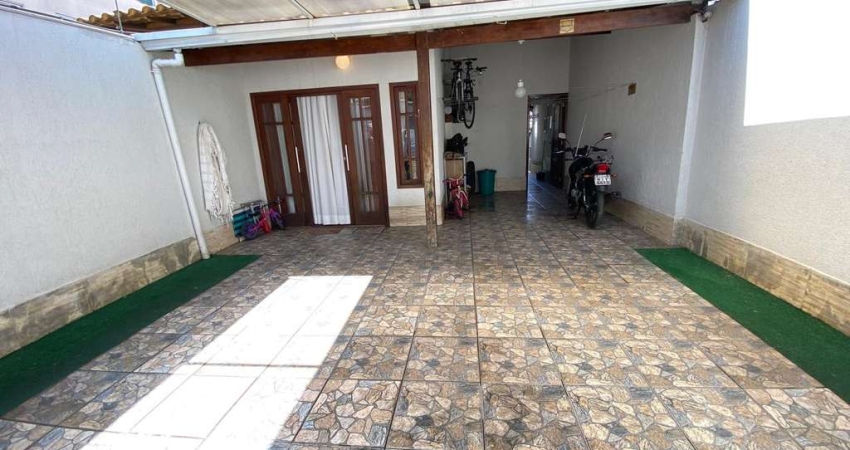 CASA GEMINADA DE 04 QUARTOS NO BAIRRO JARDIM ATLÂNTICO